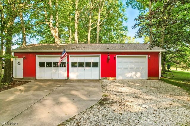 2717 Niles Vienna Road, Niles, OH 44446
