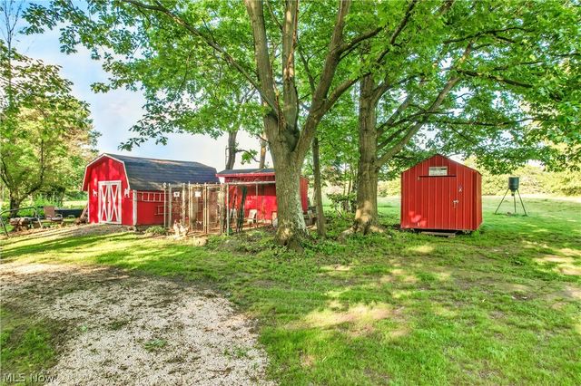 2717 Niles Vienna Road, Niles, OH 44446