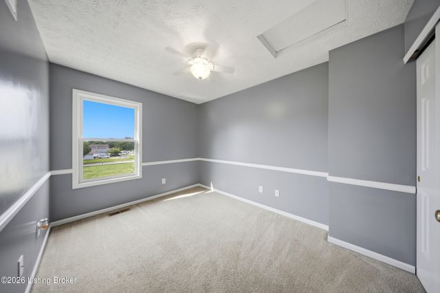5111 Arbor Oak Ct, Louisville, KY 40229