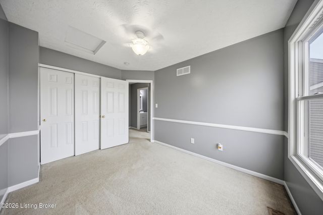 5111 Arbor Oak Ct, Louisville, KY 40229