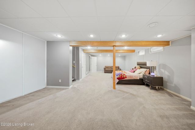 5111 Arbor Oak Ct, Louisville, KY 40229