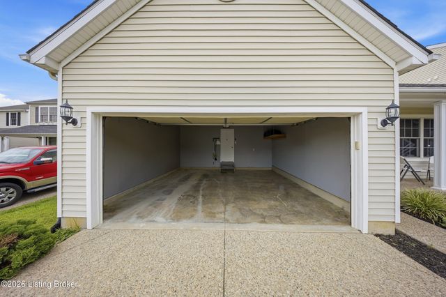5111 Arbor Oak Ct, Louisville, KY 40229
