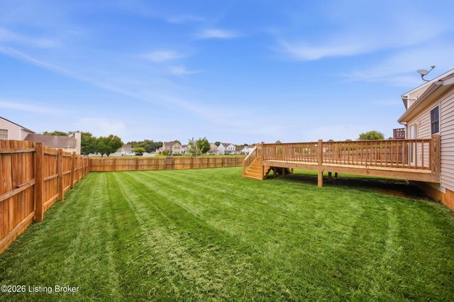 5111 Arbor Oak Ct, Louisville, KY 40229