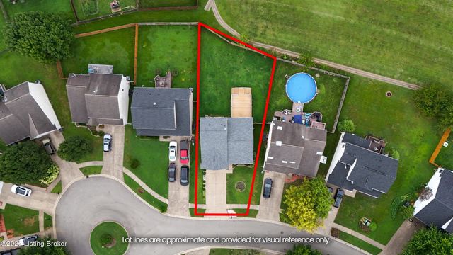 5111 Arbor Oak Ct, Louisville, KY 40229