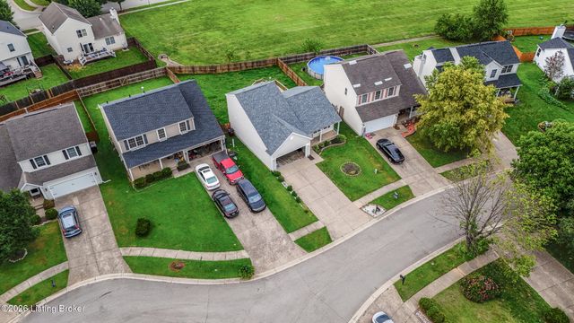 5111 Arbor Oak Ct, Louisville, KY 40229