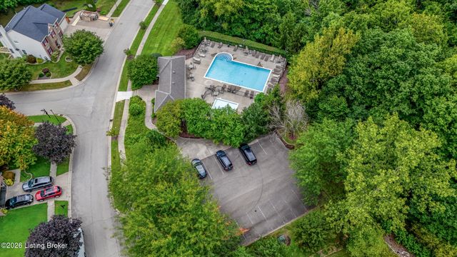 5111 Arbor Oak Ct, Louisville, KY 40229