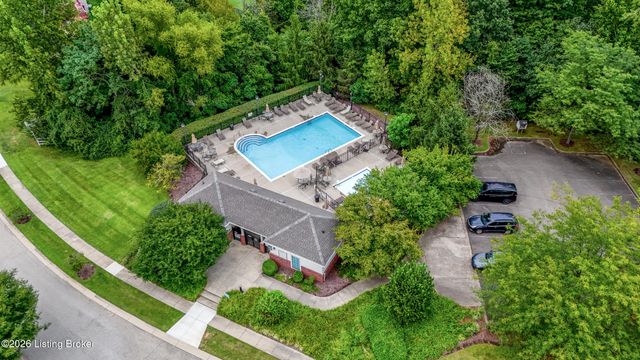 5111 Arbor Oak Ct, Louisville, KY 40229