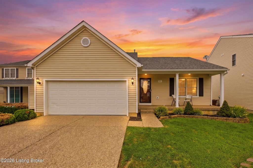 5111 Arbor Oak Ct, Louisville, KY 40229