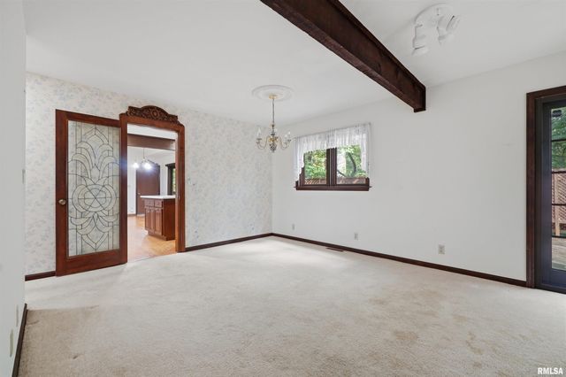 721 W DEERBROOK Drive, Peoria, IL 61615