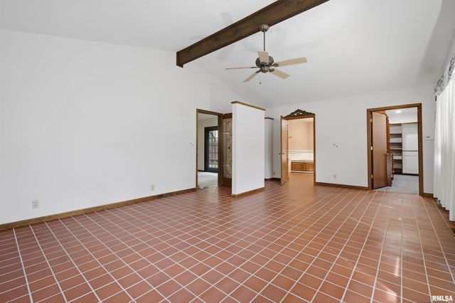 721 W DEERBROOK Drive, Peoria, IL 61615