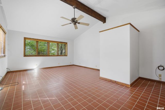 721 W DEERBROOK Drive, Peoria, IL 61615
