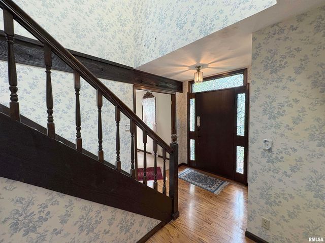 721 W DEERBROOK Drive, Peoria, IL 61615