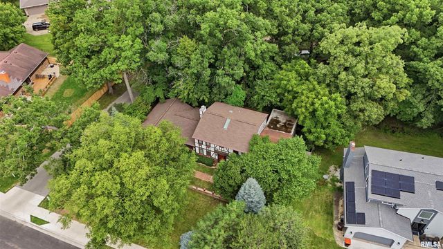 721 W DEERBROOK Drive, Peoria, IL 61615