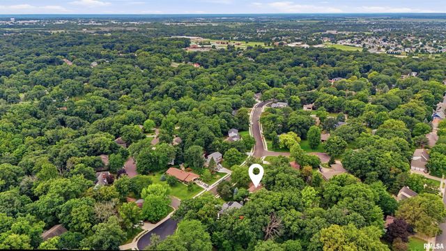 721 W DEERBROOK Drive, Peoria, IL 61615