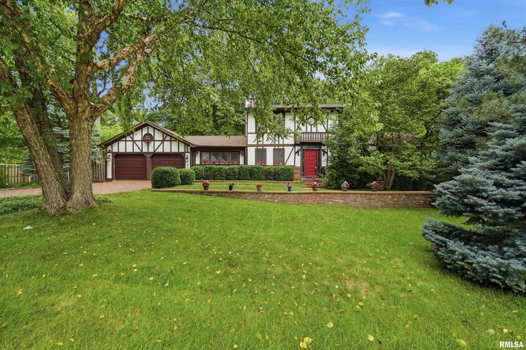721 W DEERBROOK Drive, Peoria, IL 61615