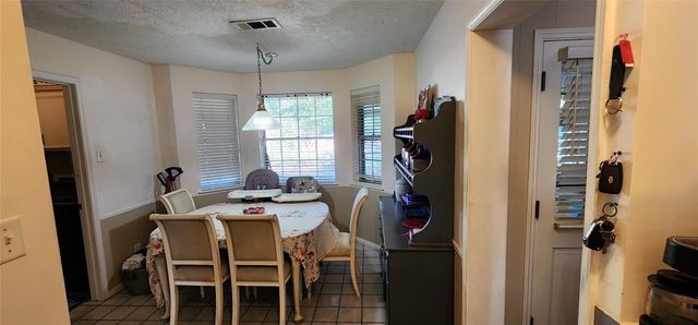 27014 W Jimmy Lane, Montgomery, TX 77385