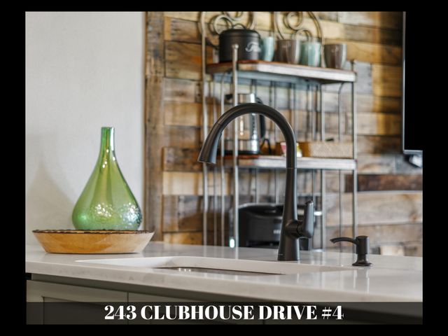 243 Clubhouse Drive 4, Branson, MO 65616