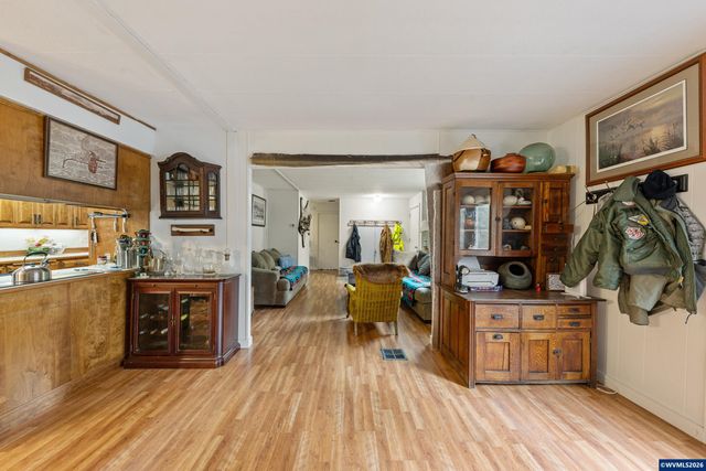 30202 Townsend Rd, Lebanon, OR 97355