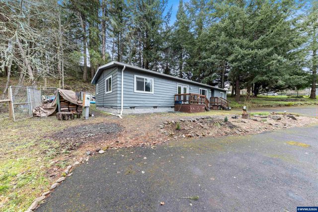 30202 Townsend Rd, Lebanon, OR 97355