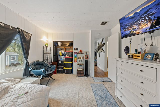 30202 Townsend Rd, Lebanon, OR 97355