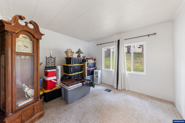 30202 Townsend Rd, Lebanon, OR 97355