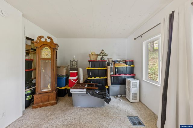 30202 Townsend Rd, Lebanon, OR 97355