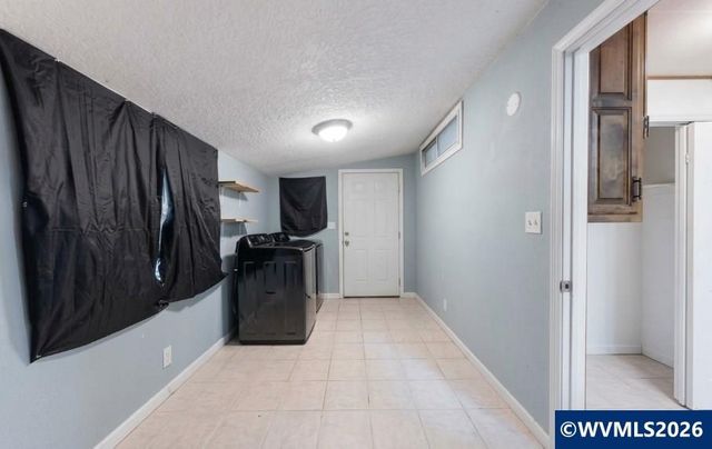 30202 Townsend Rd, Lebanon, OR 97355