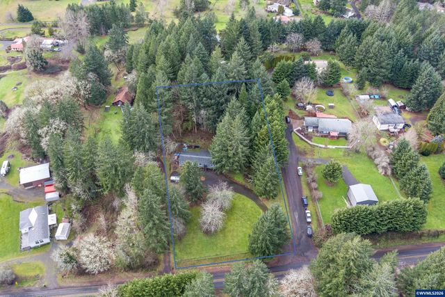 30202 Townsend Rd, Lebanon, OR 97355