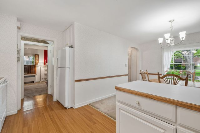 24 N Emerson Street, Mount Prospect, IL 60056