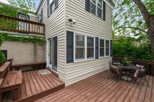 24 N Emerson Street, Mount Prospect, IL 60056