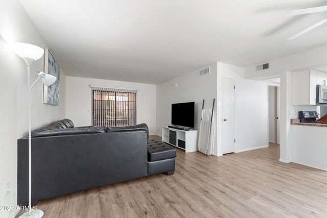 3119 W COCHISE Drive 149, Phoenix, AZ 85051