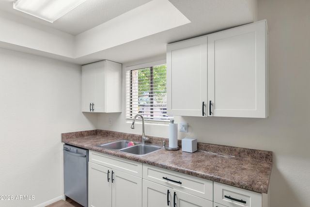 3119 W COCHISE Drive 149, Phoenix, AZ 85051
