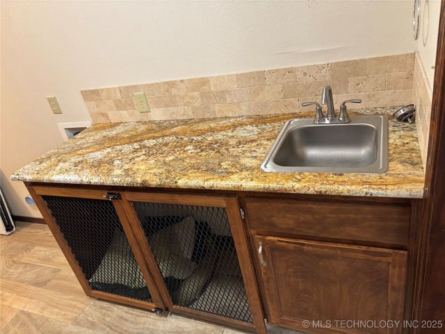 27643 Us Highway 70, Wilson, OK 73463