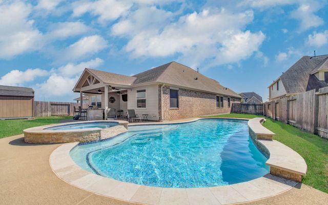 4815 Manila Bay Circle, Baytown, TX 77523