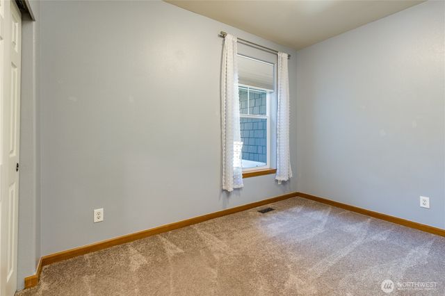 22212 75th Street Ct E, Buckley, WA 98321