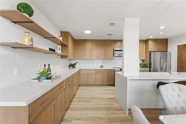1880 Veteran Avenue 306, Los Angeles, CA 90025