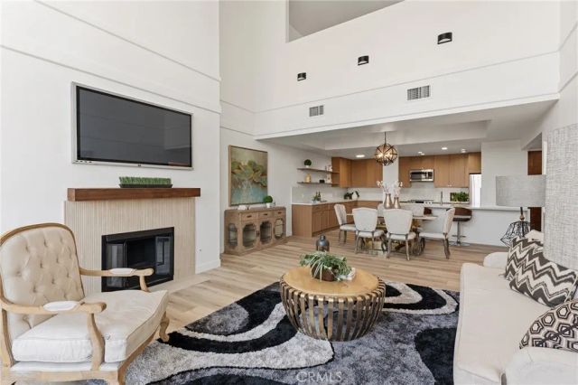 1880 Veteran Avenue 306, Los Angeles, CA 90025
