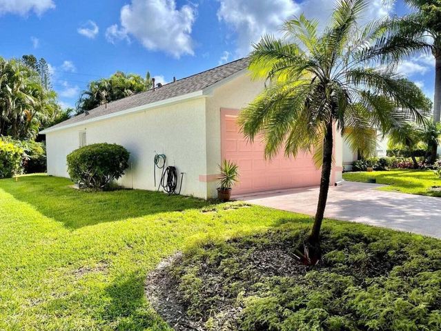8278 Sand Pine Circle, Port St. Lucie, Port St Lucie, FL 34952