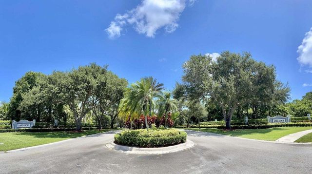 8278 Sand Pine Circle, Port St. Lucie, Port St Lucie, FL 34952