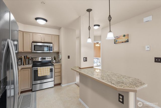 5012 146th Place NE #B202, Marysville, WA 98271