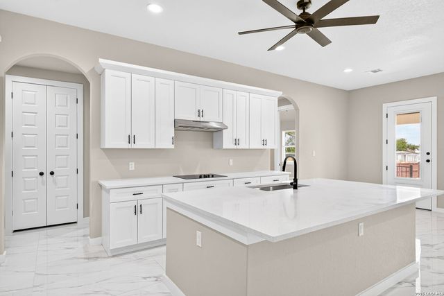 19724 Alexander Nova, Somerset, TX 78069
