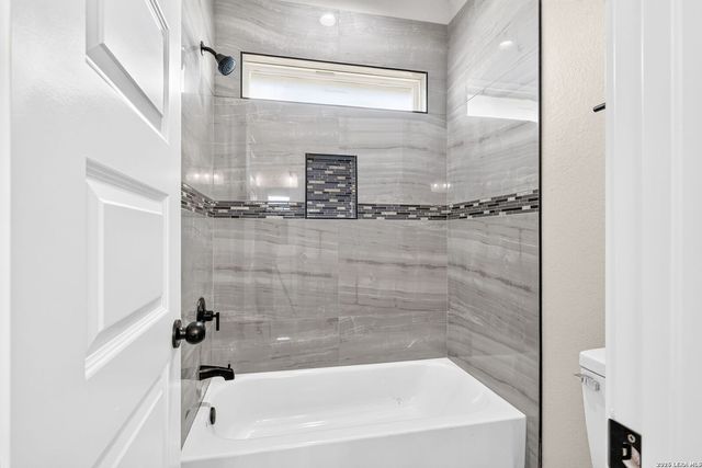 19724 Alexander Nova, Somerset, TX 78069
