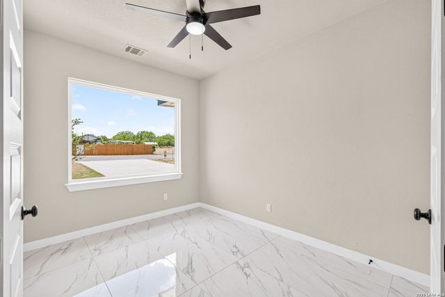 19724 Alexander Nova, Somerset, TX 78069