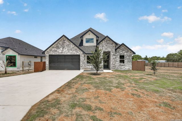 19724 Alexander Nova, Somerset, TX 78069