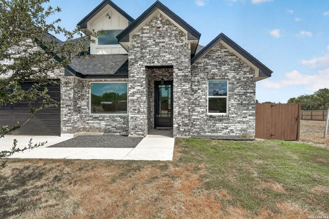 19724 Alexander Nova, Somerset, TX 78069