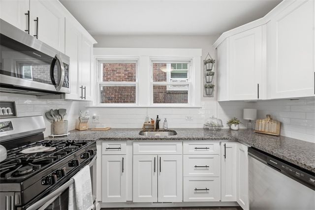 235 Grant Ave, Bellevue, PA 15202