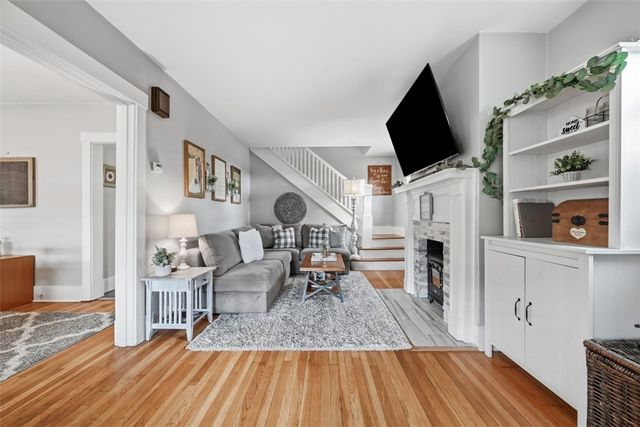 235 Grant Ave, Bellevue, PA 15202