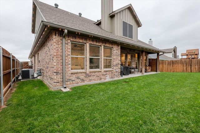 1317 THISTLE HILL Trail, Weatherford, TX 76087