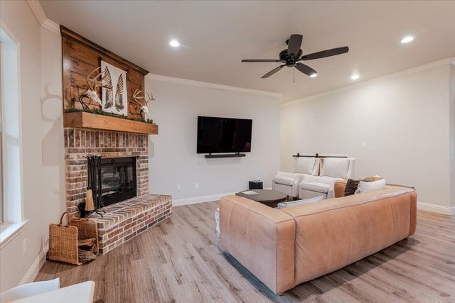 1317 THISTLE HILL Trail, Weatherford, TX 76087