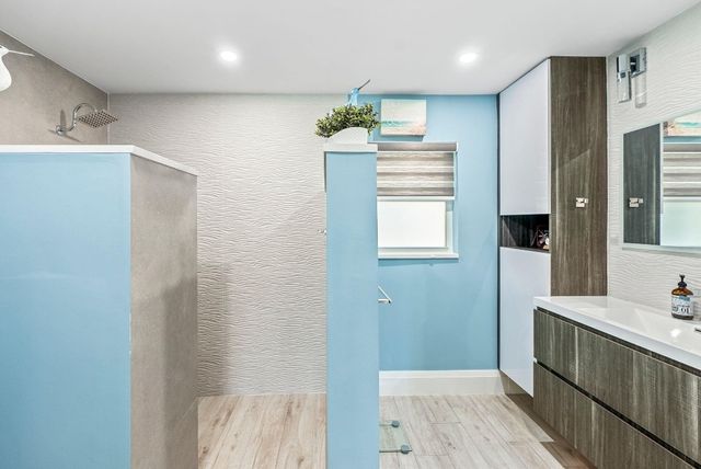 2181 NE 62nd Street, Fort Lauderdale, FL 33308